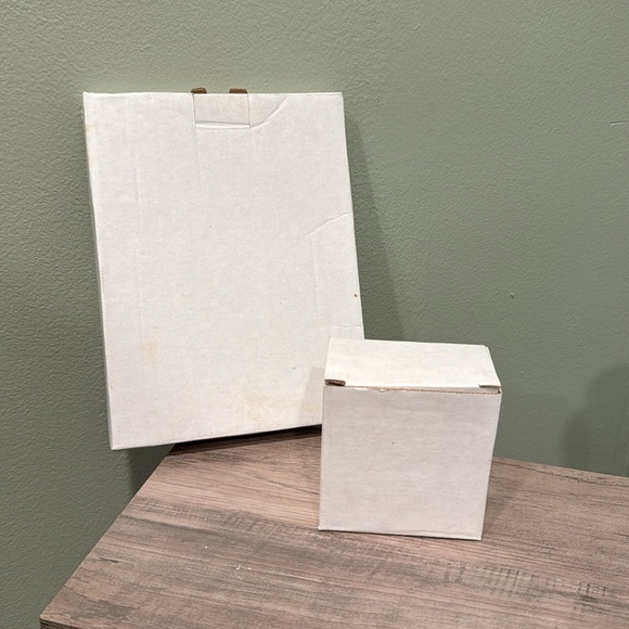 NIB set of Gold “Bling” 5x7 Photo Frame and Heart Trinket Box - Picture 7 of 7